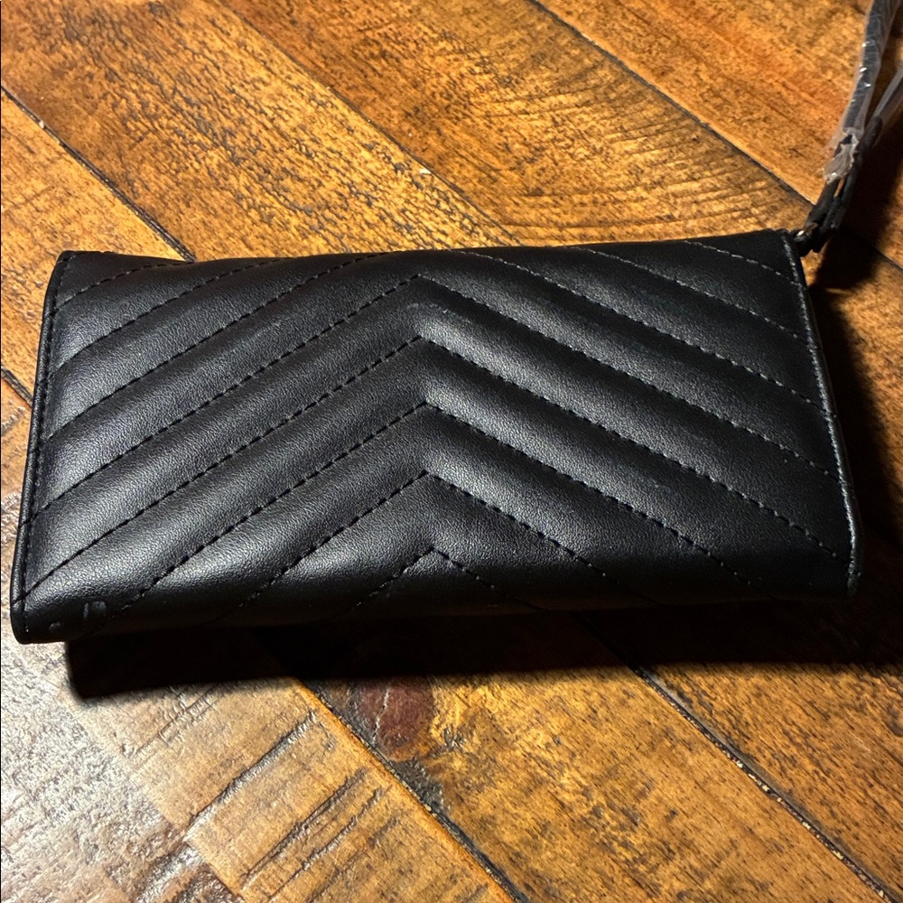 Bebe Black Chevron Clutch with Wristlet - Picture 2 of 2